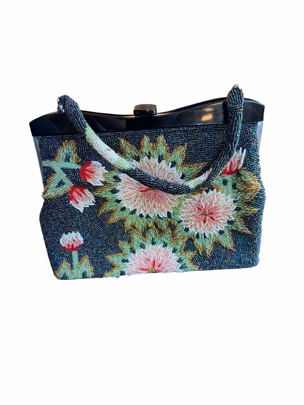 Deadstock w/o Tag RARE 1960s/70s Handmade Taiwanese Beaded Floral Handbag